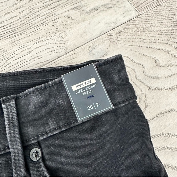 ABERCROMBIE | High Rise Super Skinny Ankle Jeans NWT - Picture 3 of 7